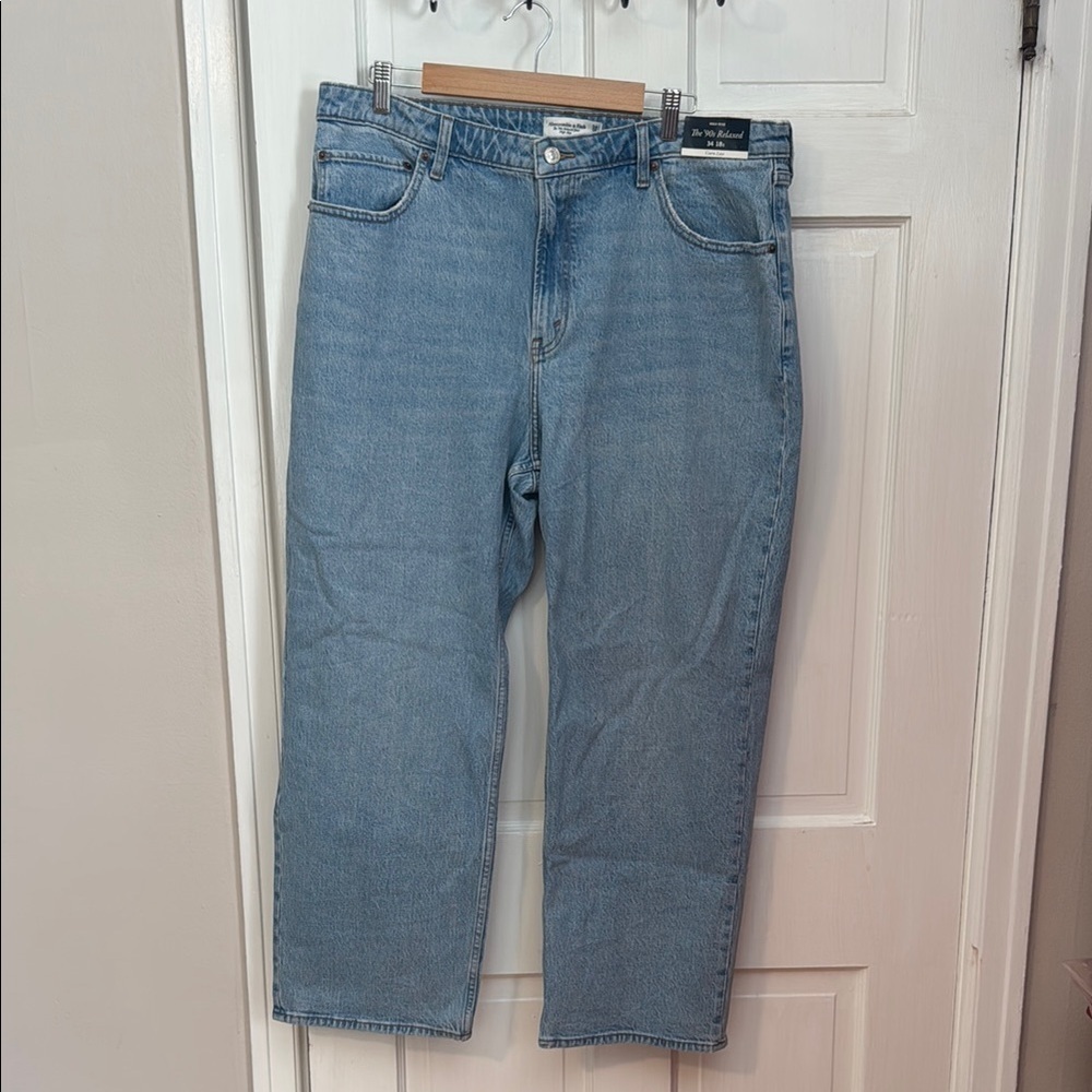 Abercrombie & Fitch NWT 90's Relaxed High Rise Jeans Denim Curve Love 32 18s
